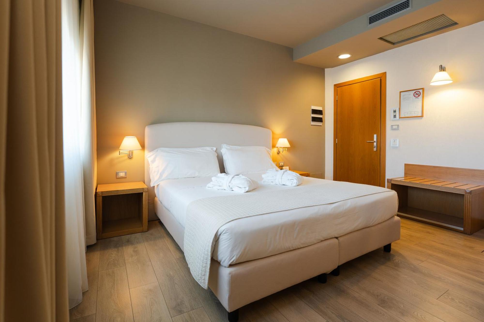 Touring Hotel 4*