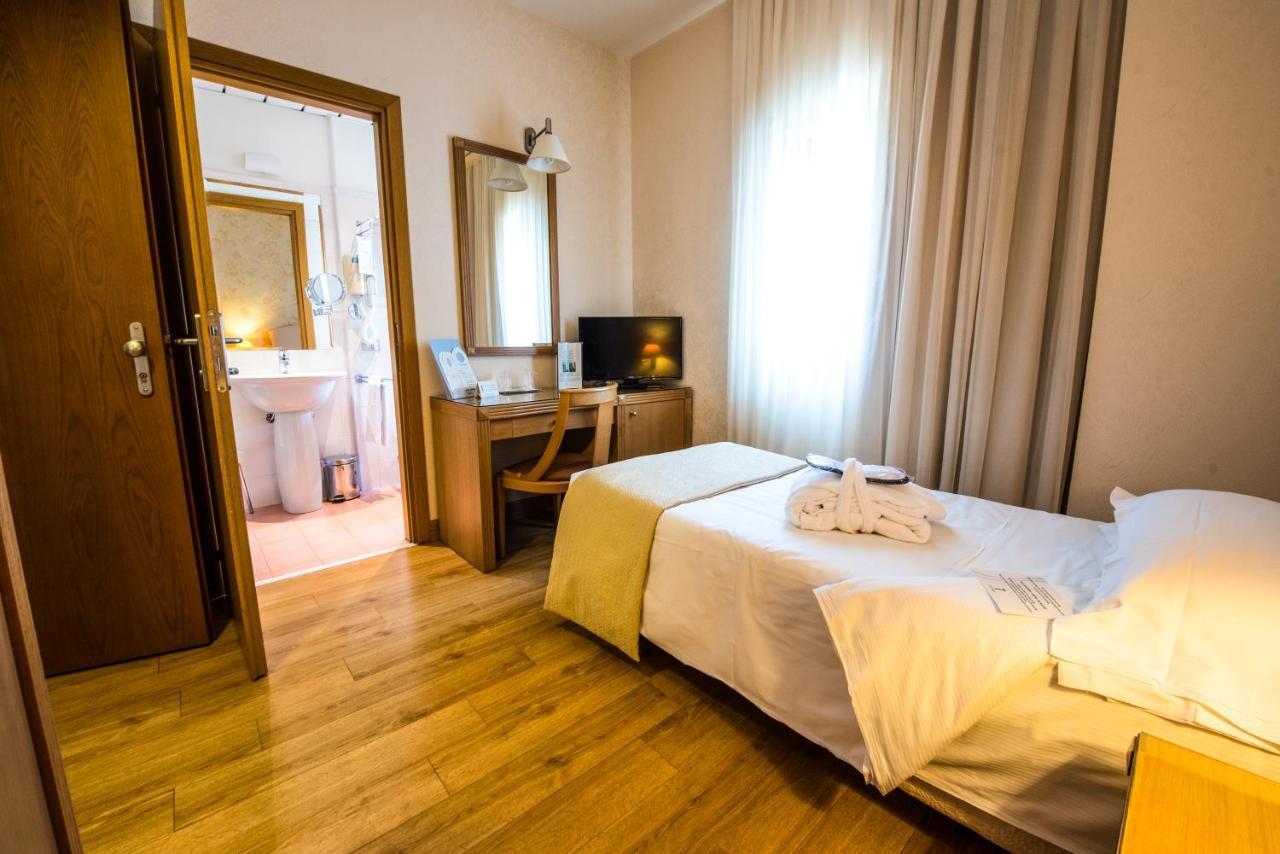 Hotel Touring