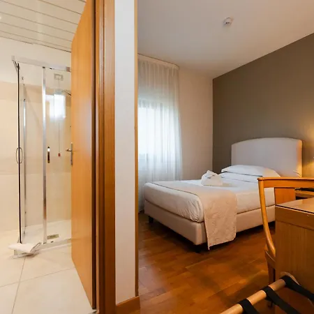 Hotel Touring Carpi Exterior photo