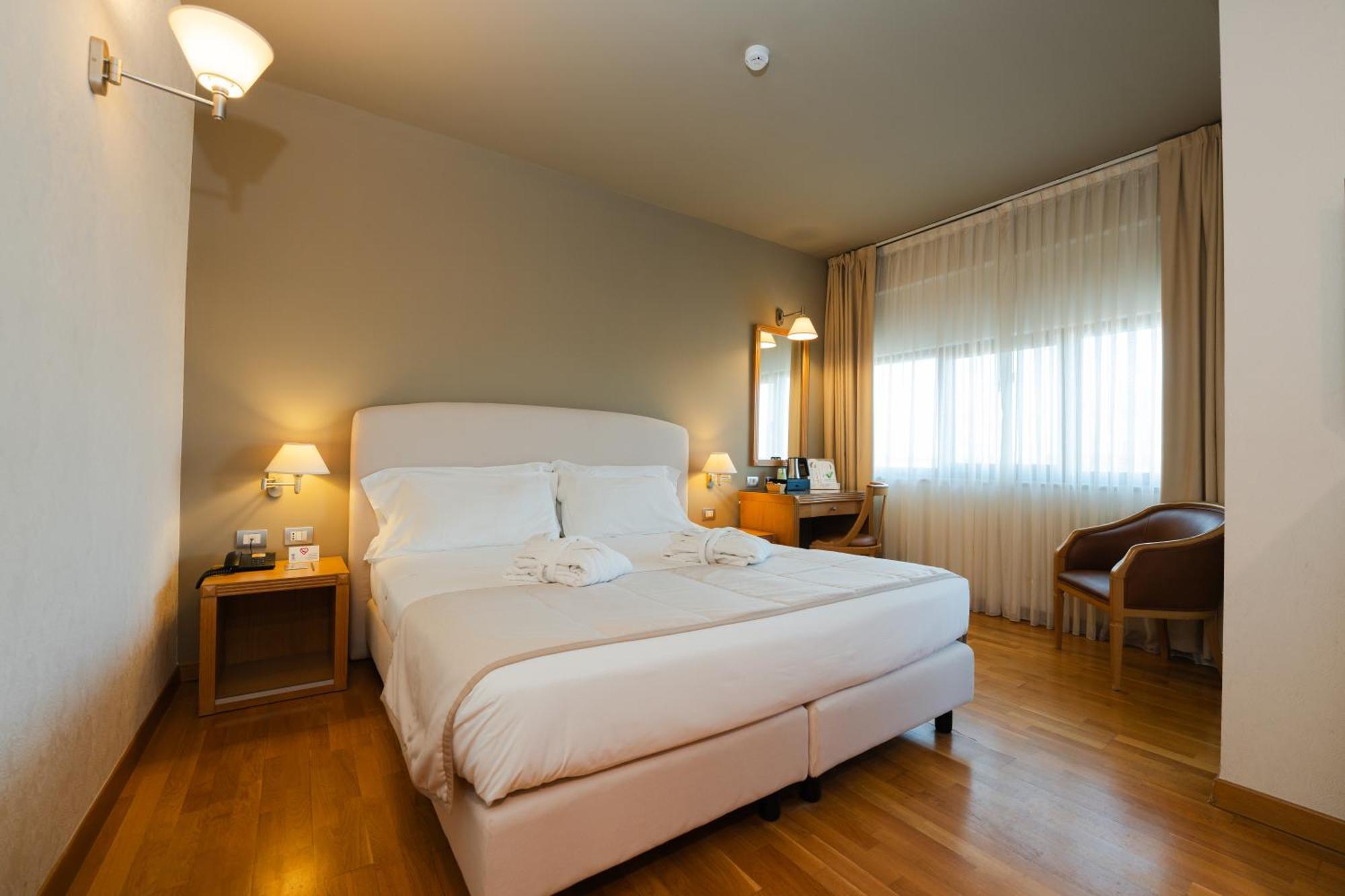 Touring Hotel 4*
