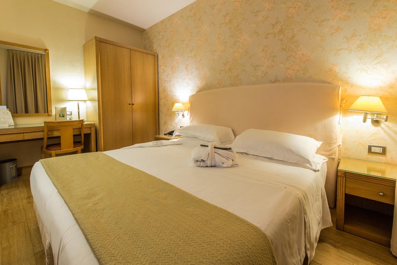 Hotel Touring